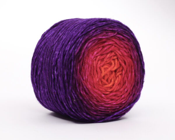 TUPTUP - hand dyed gradient yarn 115g - merino wool - 03 VIKI - Image 2