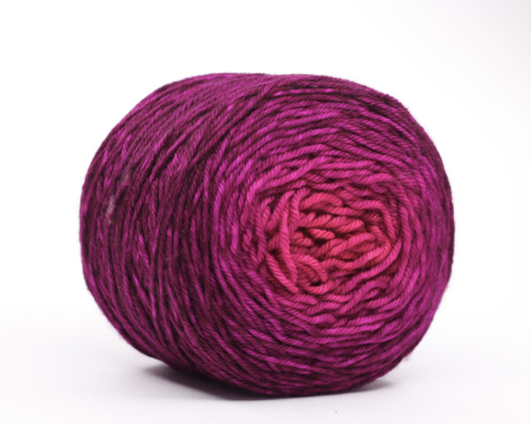 TUPTUP - hand dyed gradient yarn 115g - merino wool - 333 MIRA - Image 2